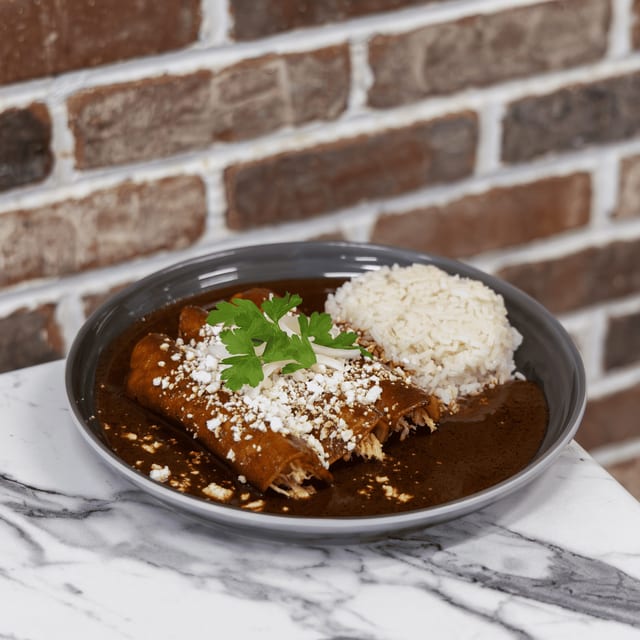 Enchiladas Oaxaqueñas.